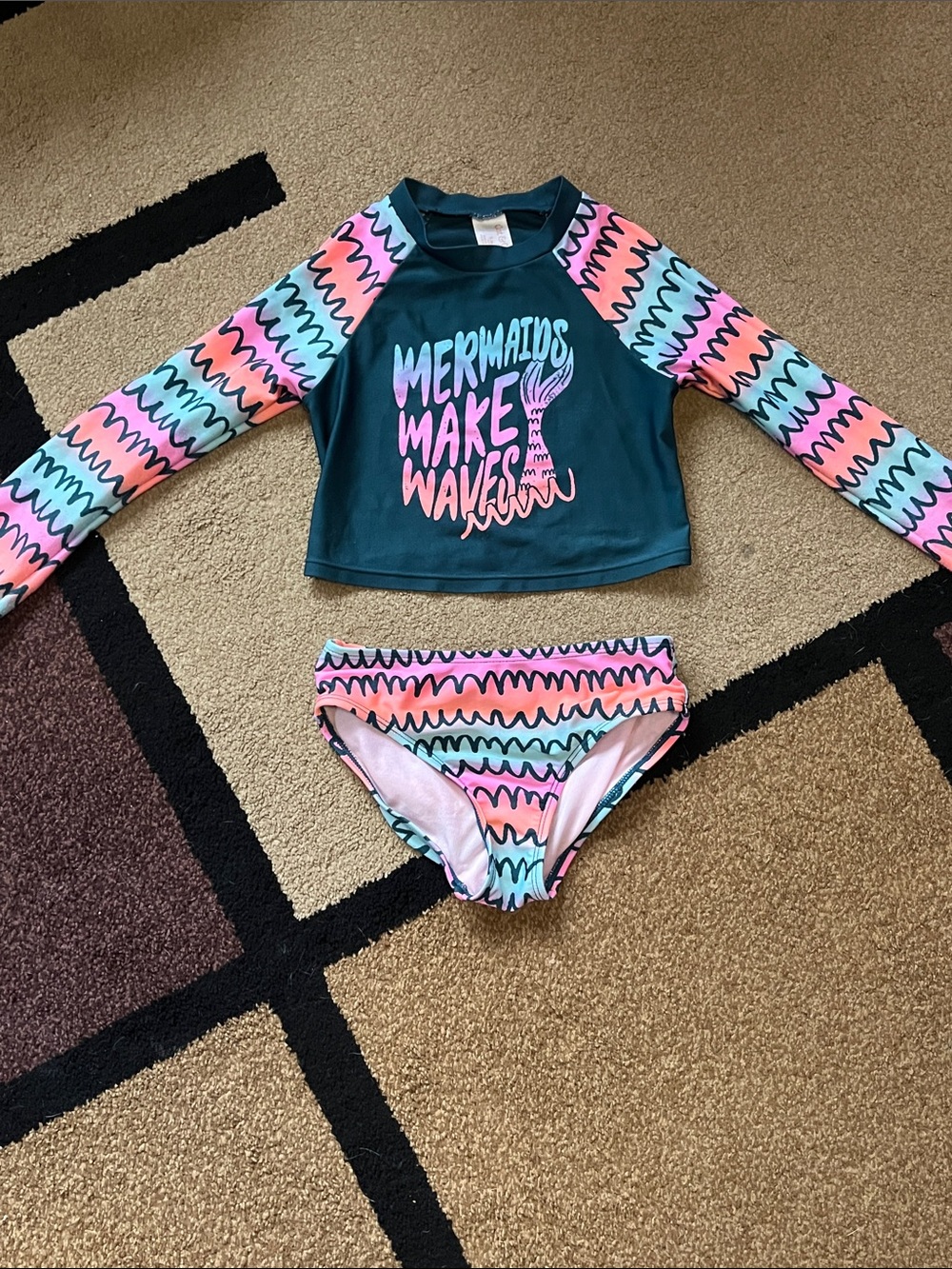🌊👙Girls two piece bathing suit / long sleeves